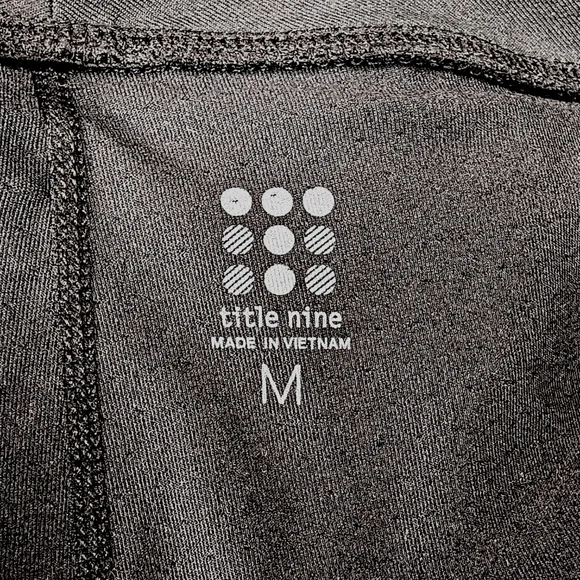 Title Nine Black Dream Skort Medium Womens Athletic Golf Tennis Hiking Skirt - Picture 7 of 8